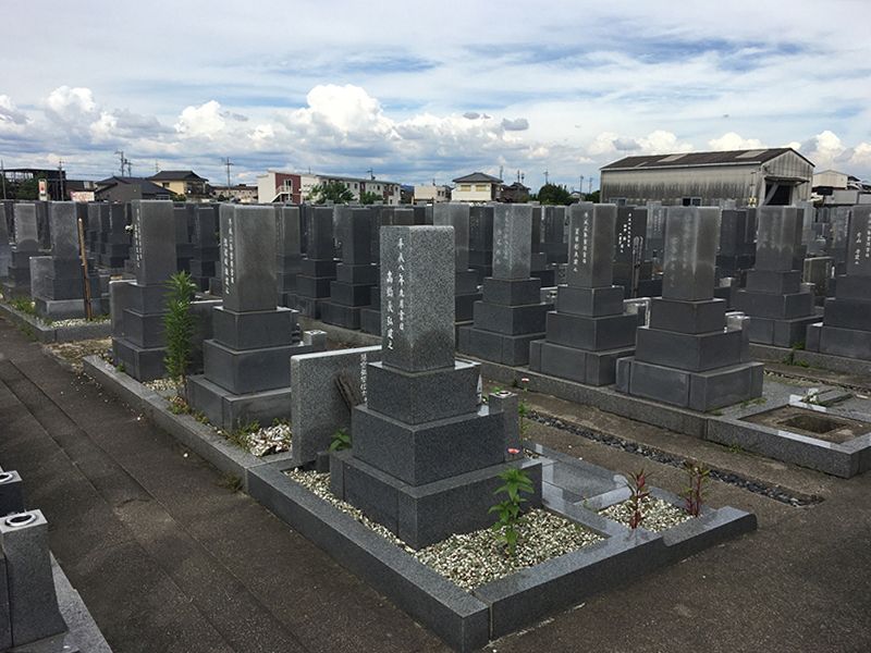 津島瑞專寺霊苑