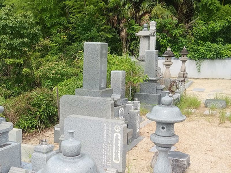 向山墓地