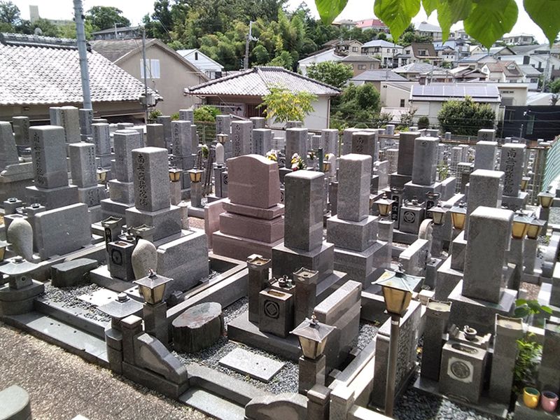 光照寺墓地