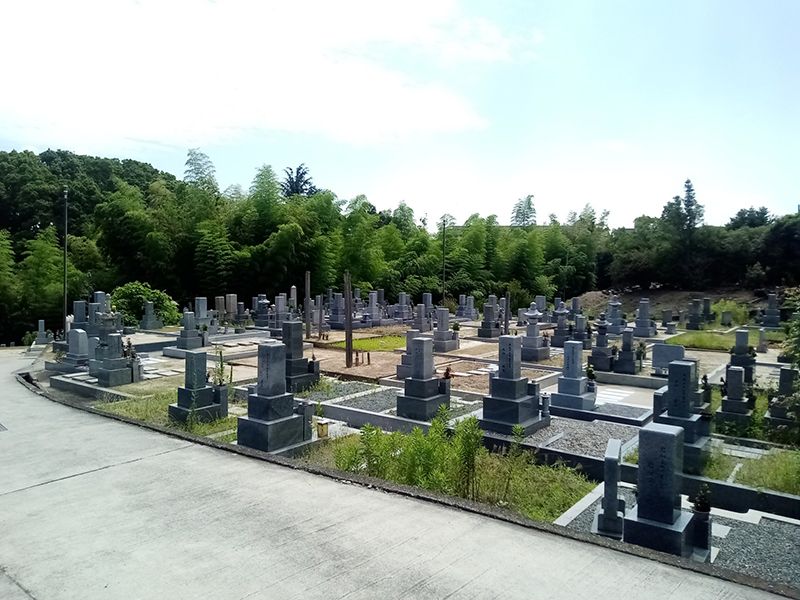 山本共同墓地