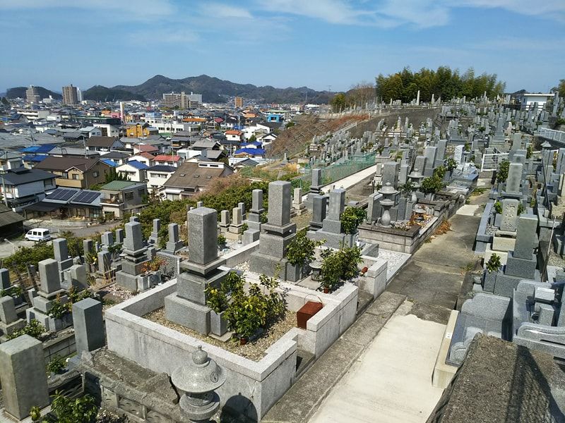 松山市営 大明神墓地