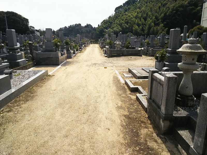 松山市営 梅津寺墓地