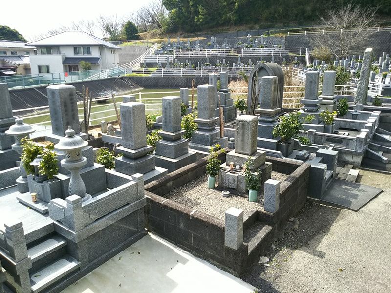 松山市営 客谷墓地