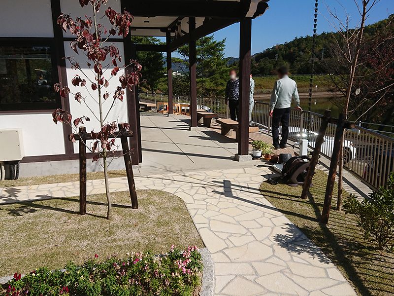 セミタリーパーク寺家