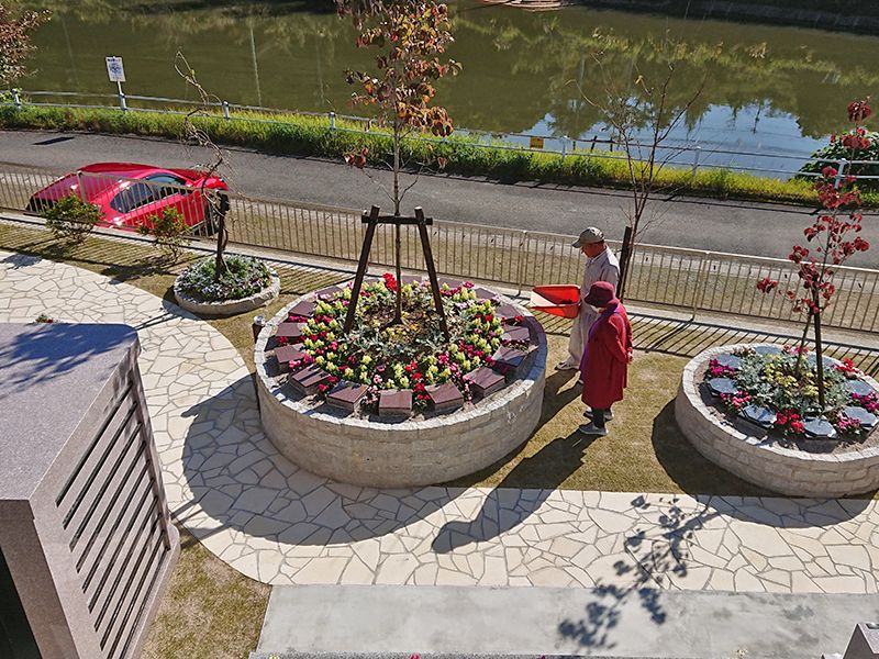 セミタリーパーク寺家