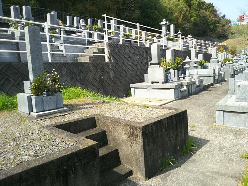 松山市営 客谷墓地