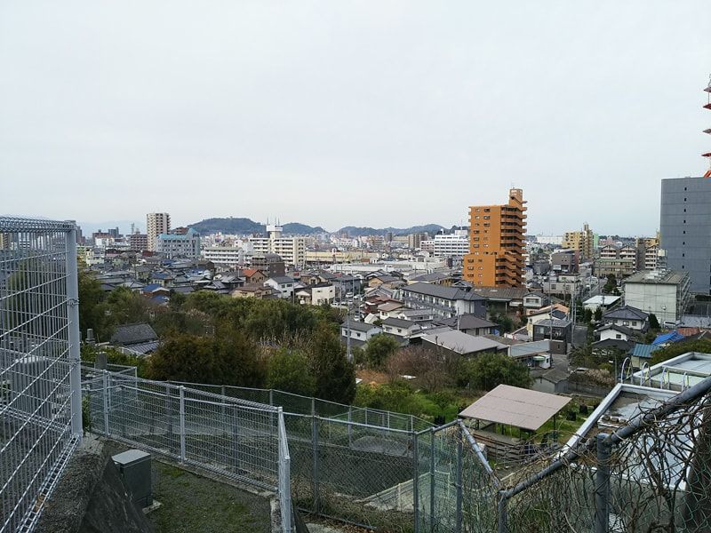 松山市営 山越墓地