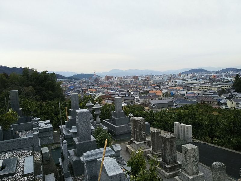 松山市営 谷墓地