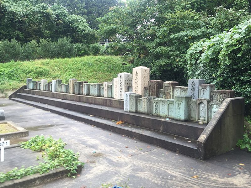 津幡町営 鷹の松南墓地公園