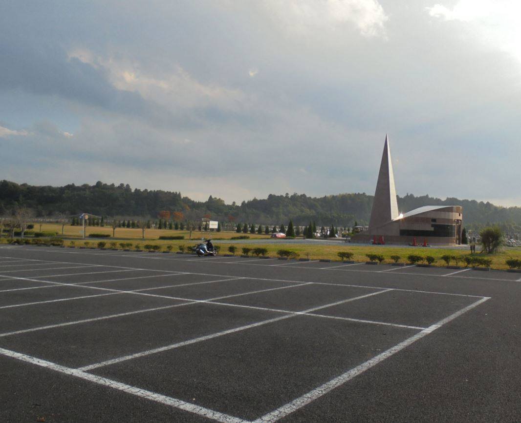 成田メモリアルパーク　園内を囲む豊かな自然