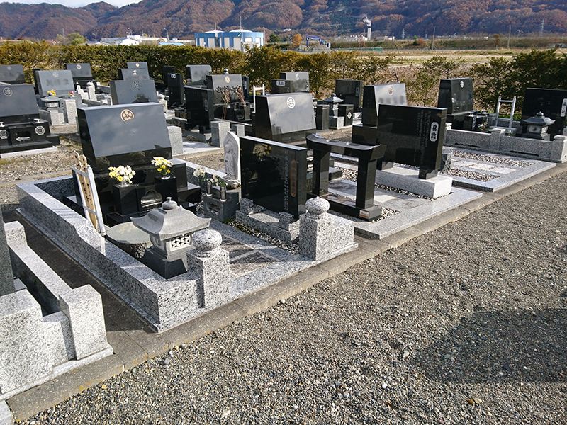 安曇野市営 飯田霊園
