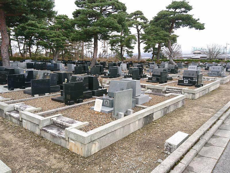 安曇野市営 穂高墓地公園