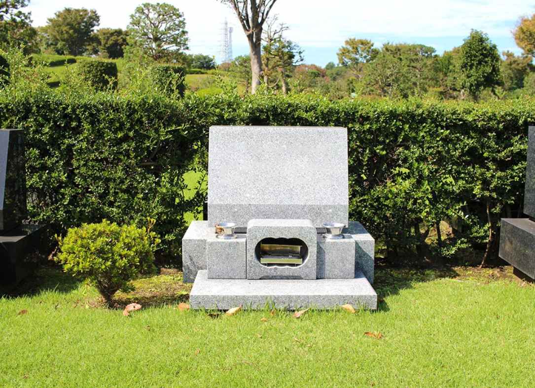 藤沢市営 大庭台墓園　ゆとりのある芝生墓地