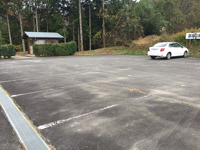 下條村営 墓地公園