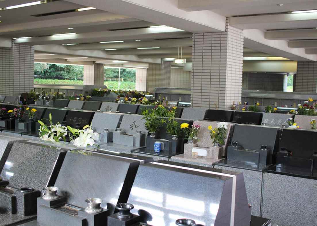 藤沢市営 大庭台墓園　洋型墓石