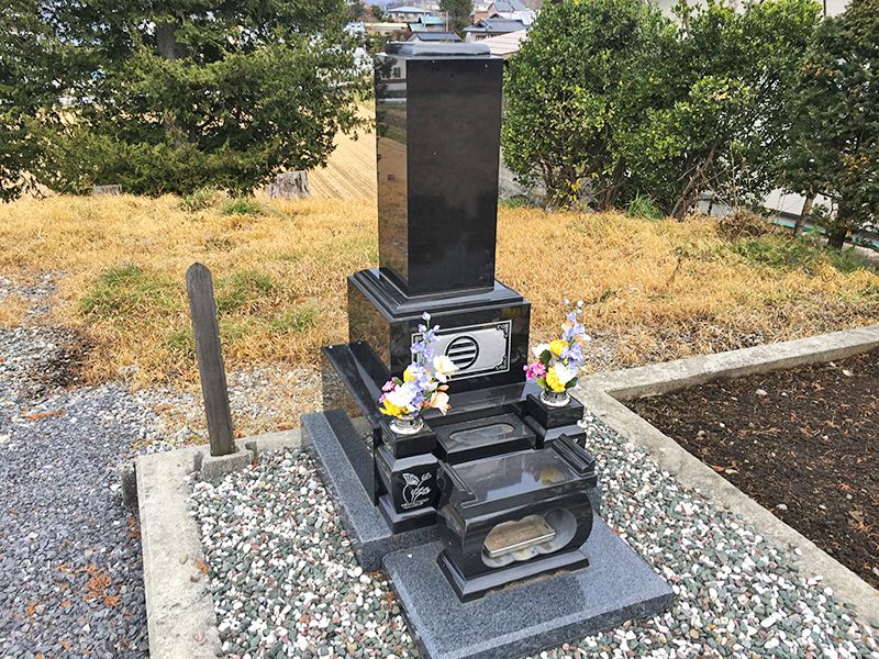 原村営 久保地尾根墓地