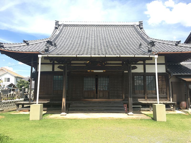 実相院墓苑