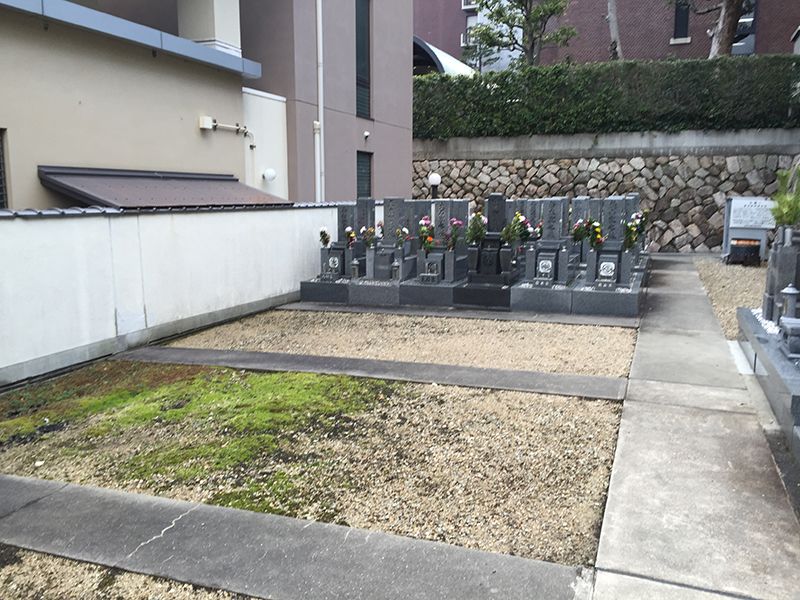 光明寺境内墓地