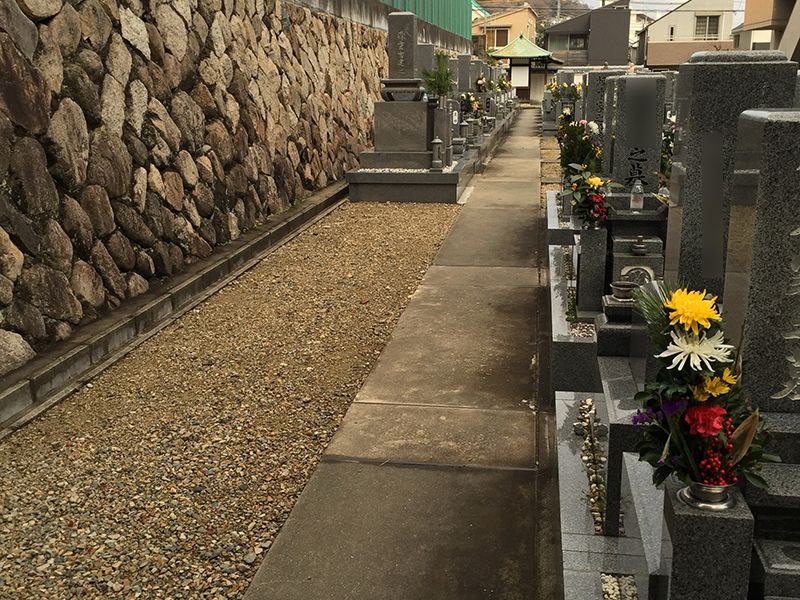 光明寺境内墓地