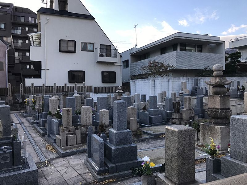中勝寺墓地