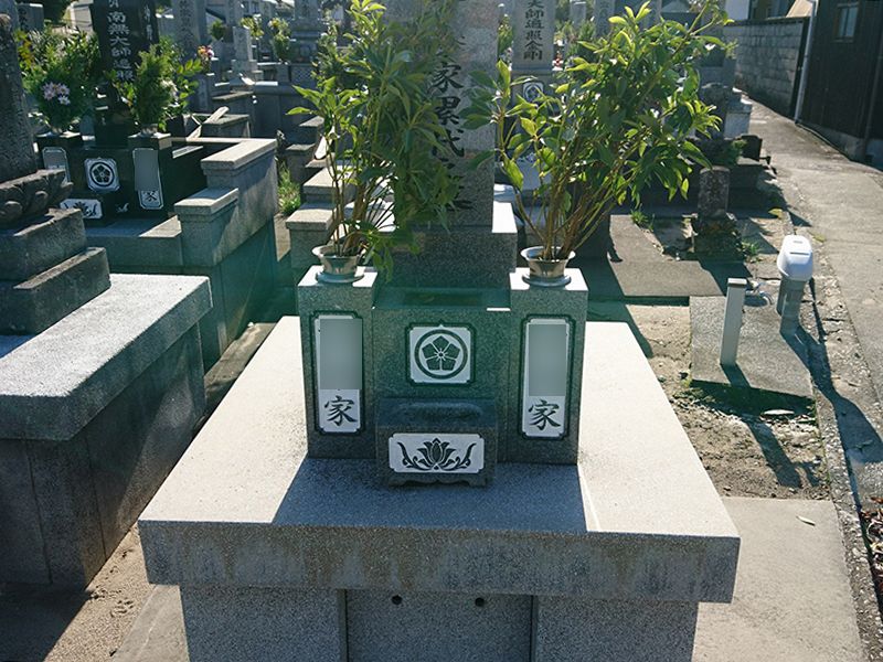 浜田市営 下府上の浜共同墓地