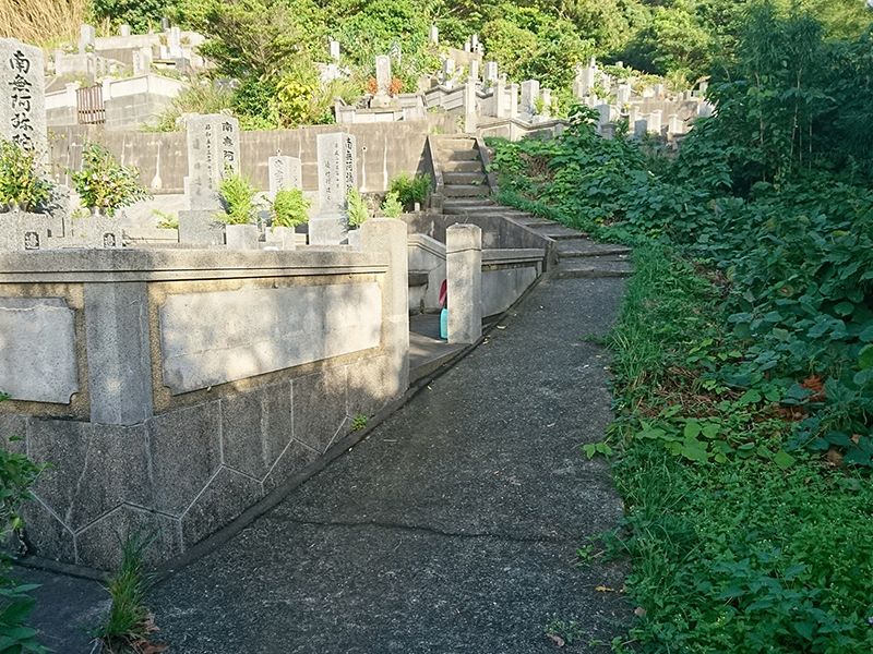 浜田市営 津摩共同墓地