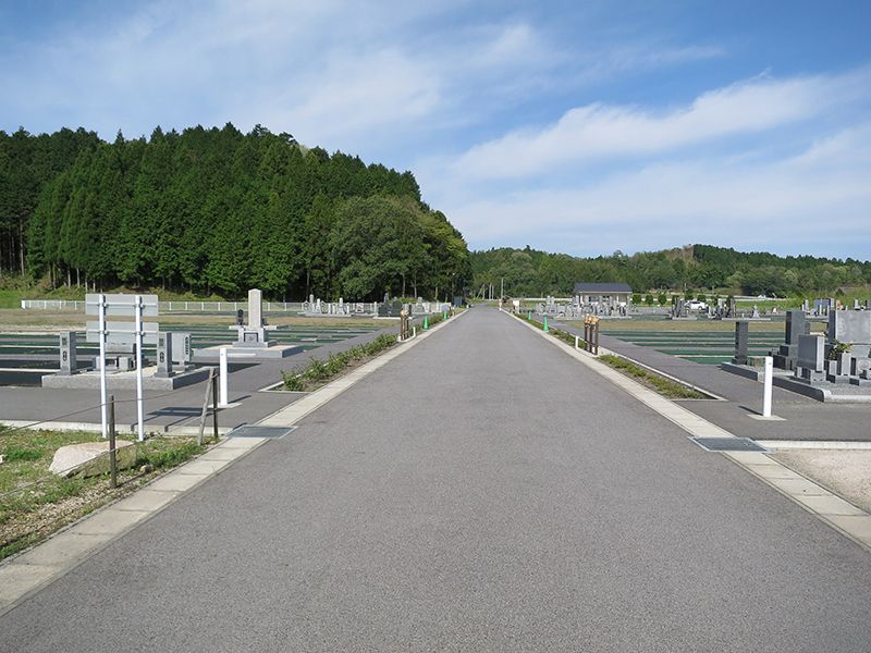 安来墓園