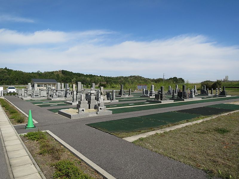 安来墓園
