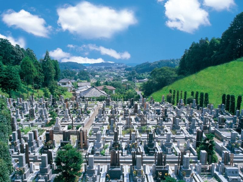 ゆず霊園　高台にある墓域