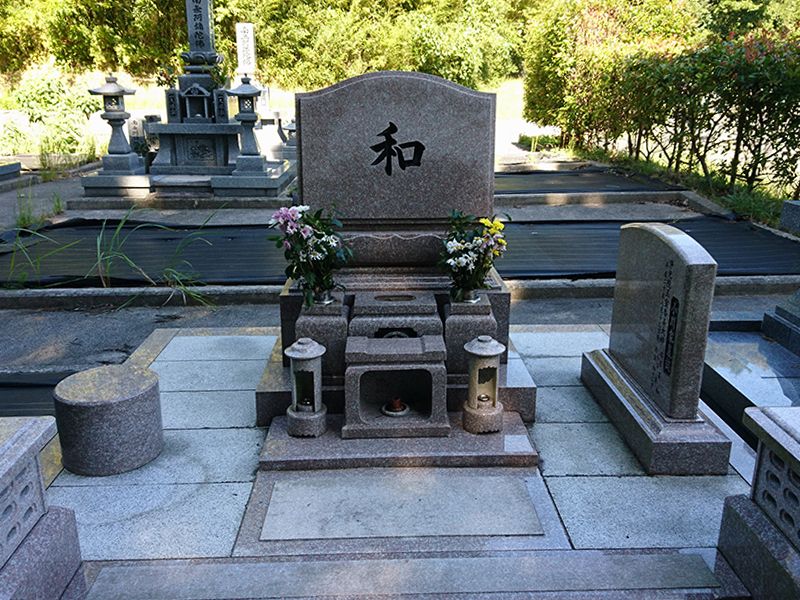 江津市営 弓場墓地公園