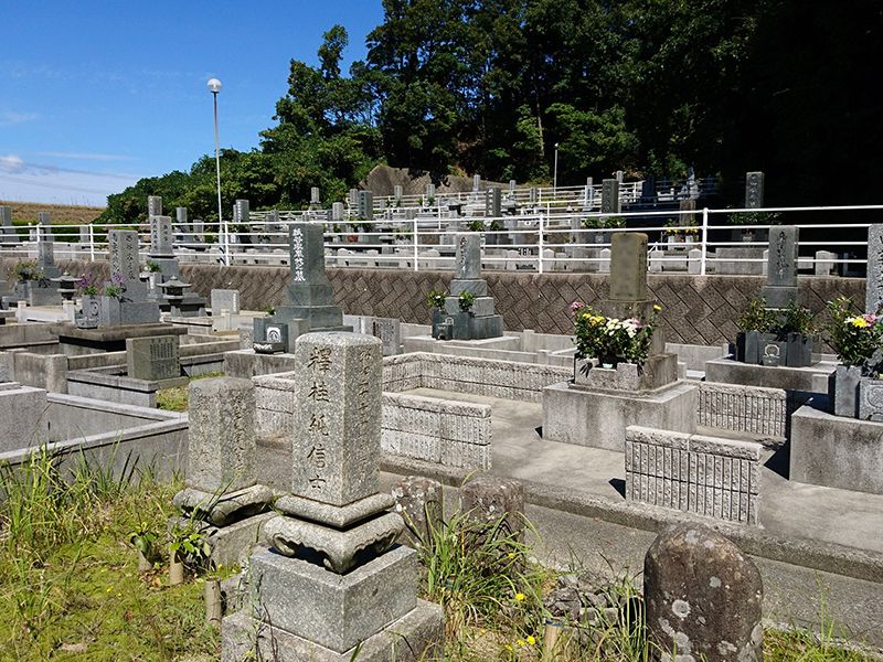 江津市営 小迫谷墓地公園