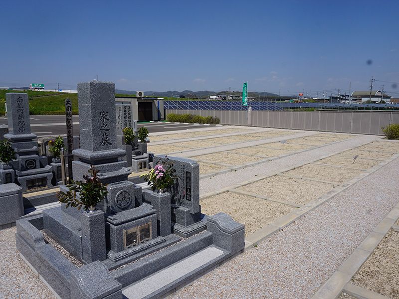 神辺金剛寺墓苑