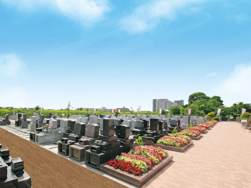 青空が広がる、開放感たっぷりの吉川美南霊園