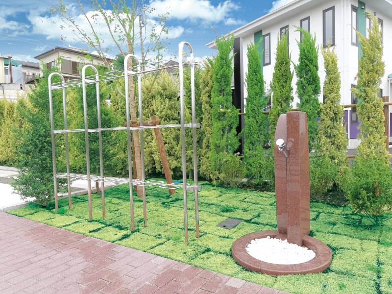 綾瀬蓼川霊園 天空の郷　デザイン性のある水場