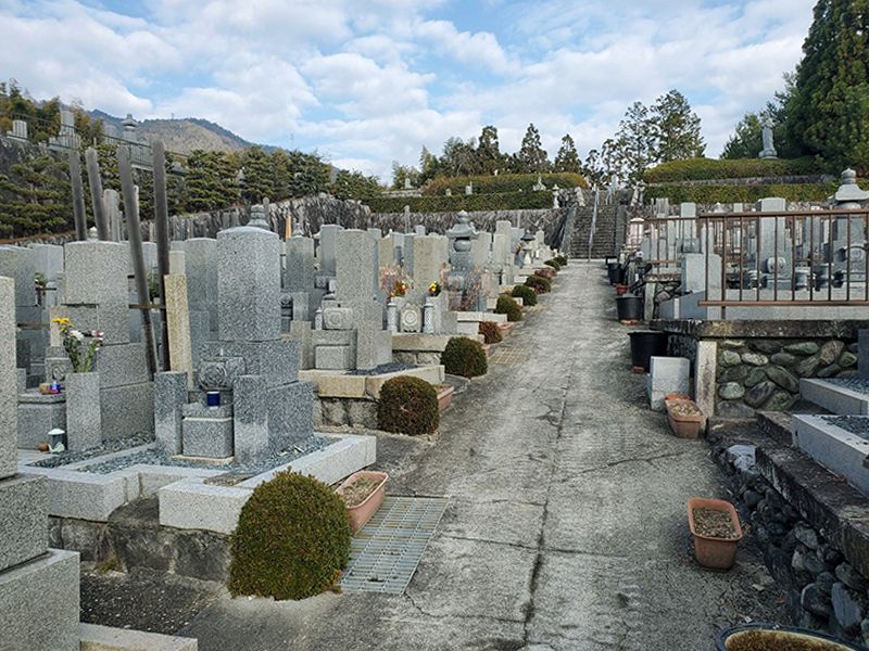 正法寺春日霊苑