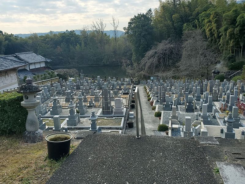 正法寺春日霊苑