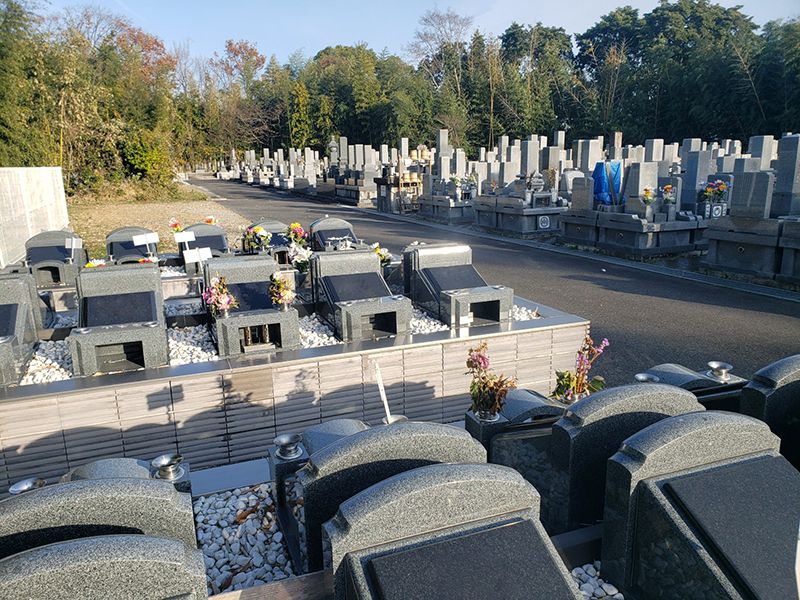 霊岩寺墓苑-安寧路－（永代供養墓）