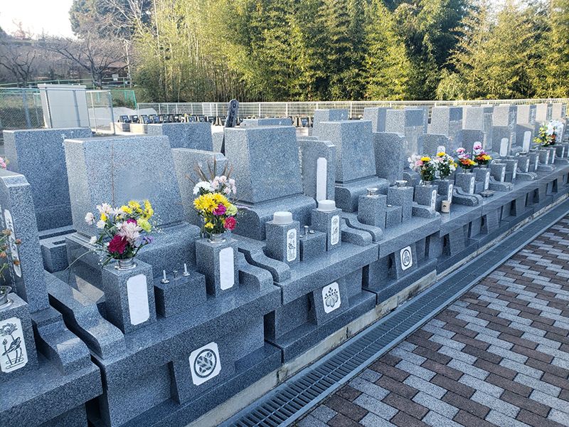 霊岩寺墓苑-安寧路－（永代供養墓）