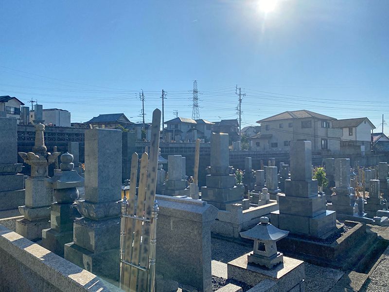 小松寺北霊苑（永代供養墓)