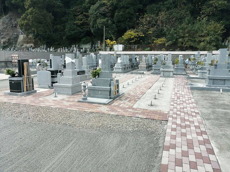 伊賀霊園