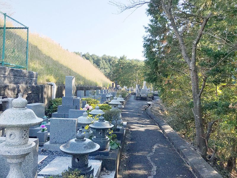 東部墓地公園