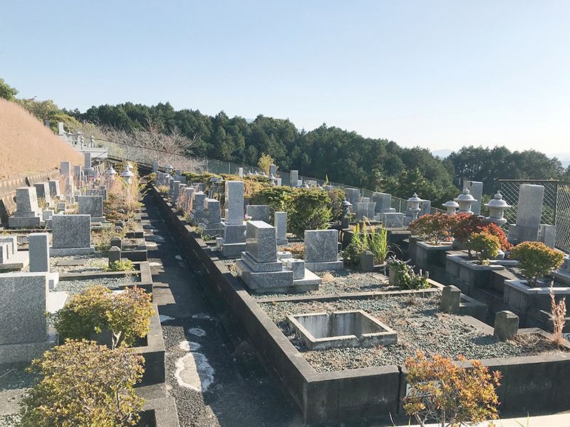 東部墓地公園