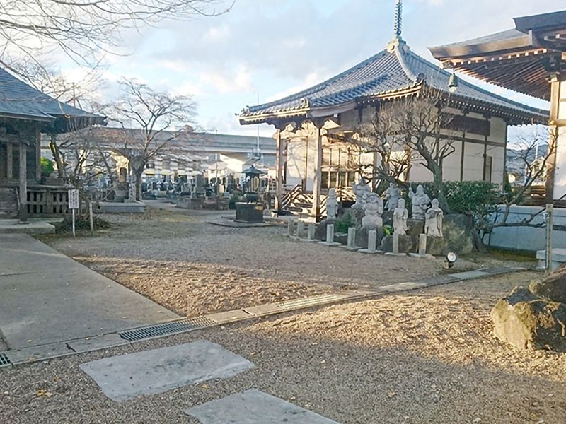 蓮華寺墓苑
