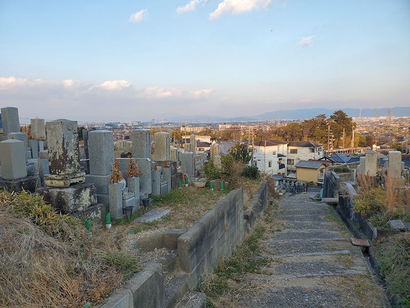 中ノ山墓地