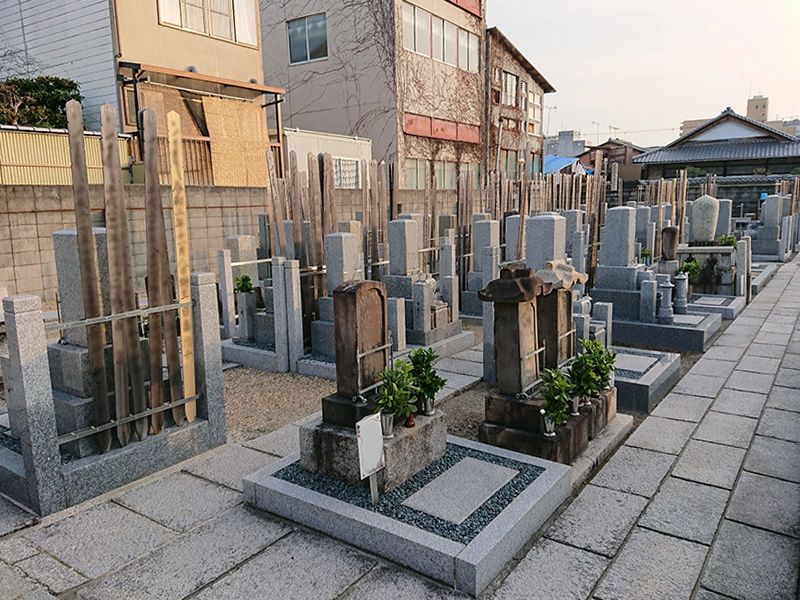 善想寺墓地