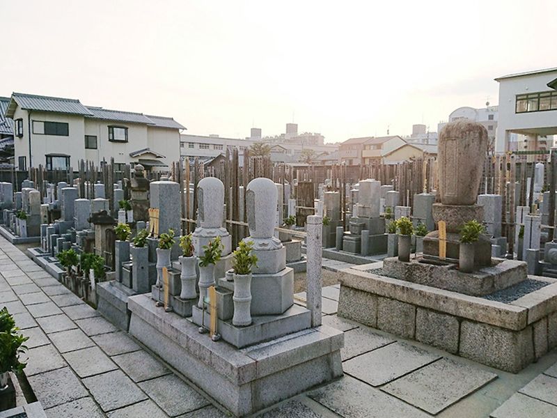 善想寺墓地