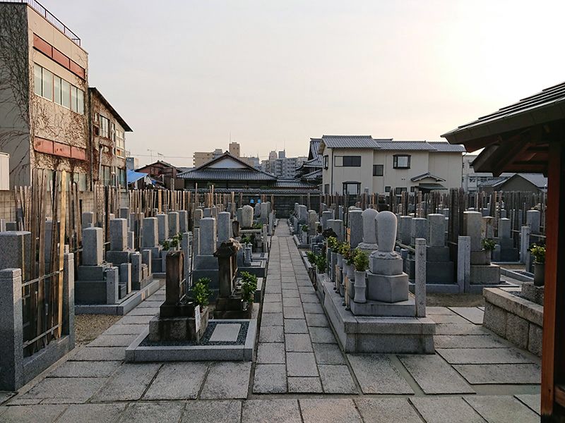 善想寺墓地