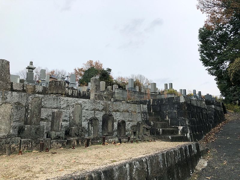 津高中央霊園