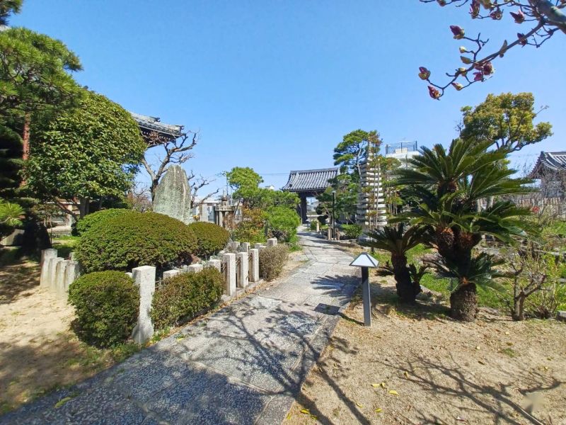 本照寺墓地