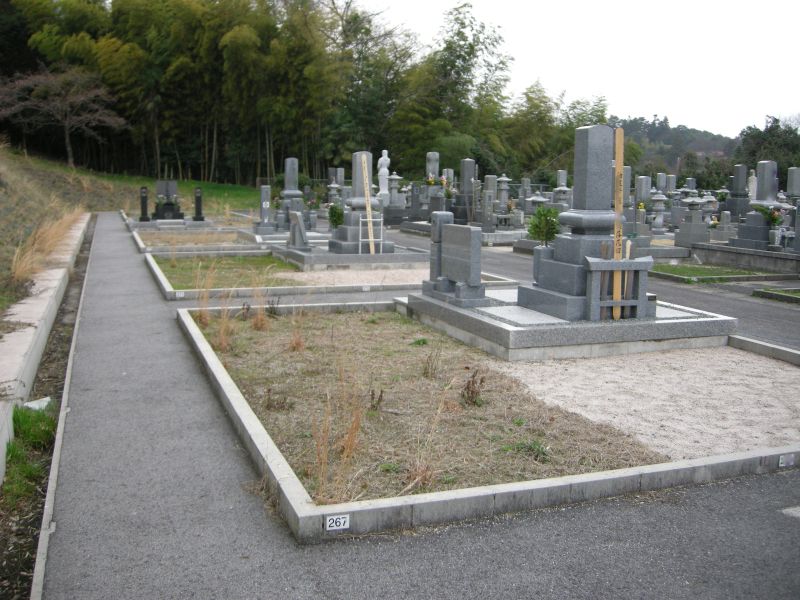 伯耆町町営公園墓地